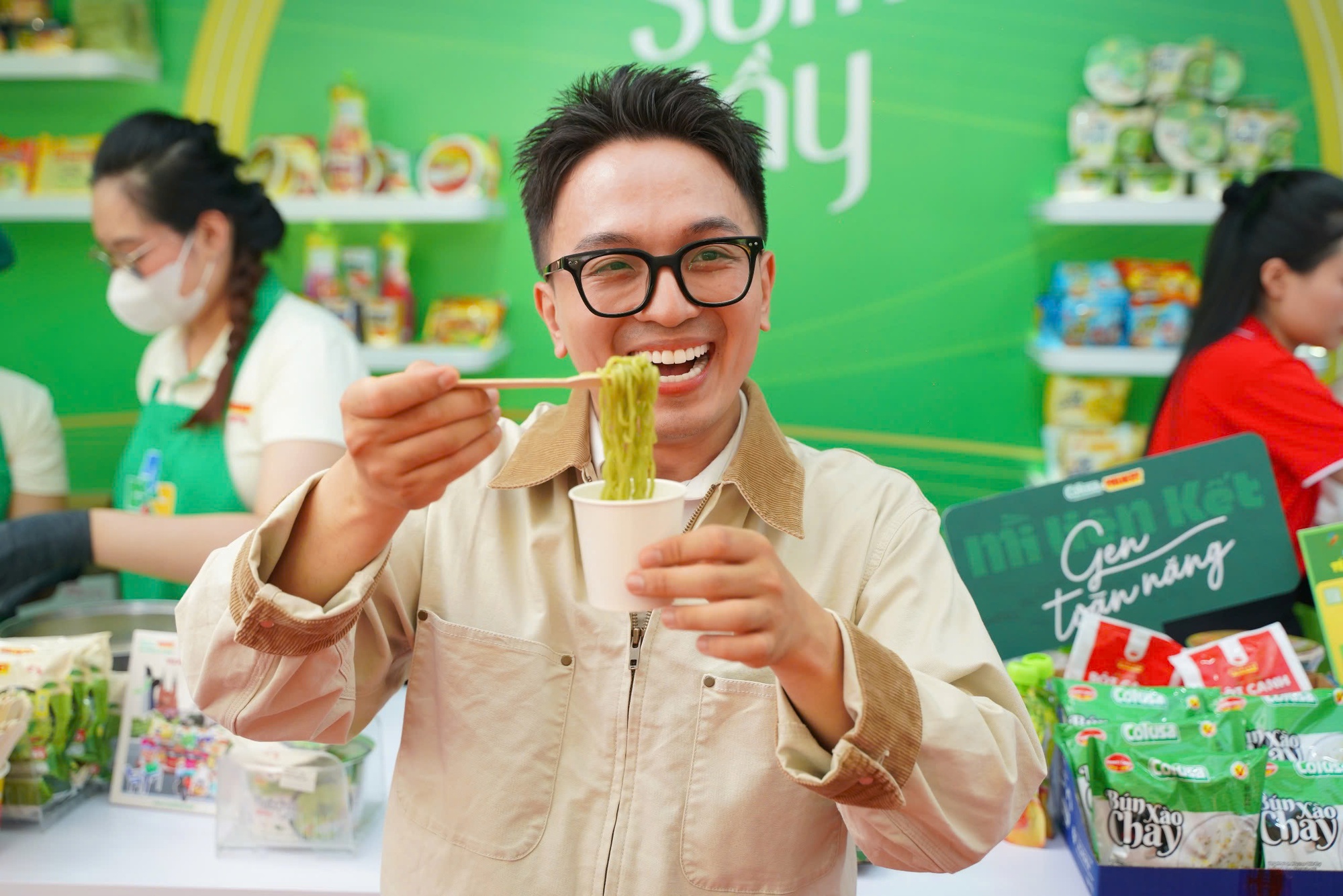 Colusa-Miliket giải bài toán làm mới thương hiệu bằng triển lãm nghệ thuật tại Hozo City Tết Fest 2025 - Ảnh 4. Colusa-Miliket giải bài toán làm mới thương hiệu bằng triển lãm nghệ thuật tại Hozo City Tết Fest 2025 - Ảnh 4.