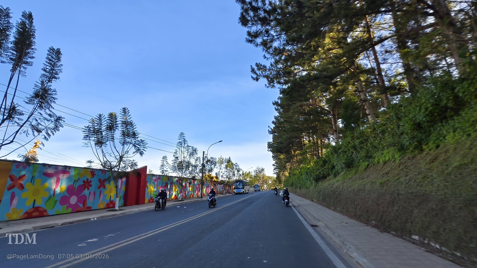 Cảnh tượng kh&oacute; tin tại Đ&agrave; Lạt trong dịp Tết dương lịch- Ảnh 7.