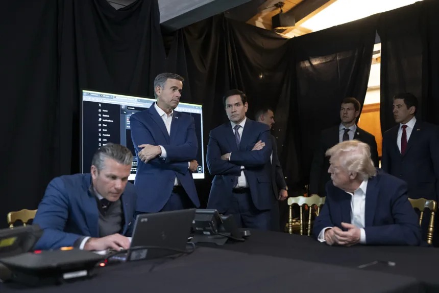 - Ảnh 1. - Ảnh 1.