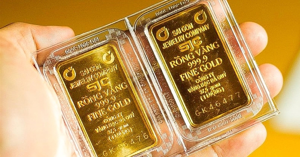 Gi&aacute; v&agrave;ng đột ngột tăng rất mạnh