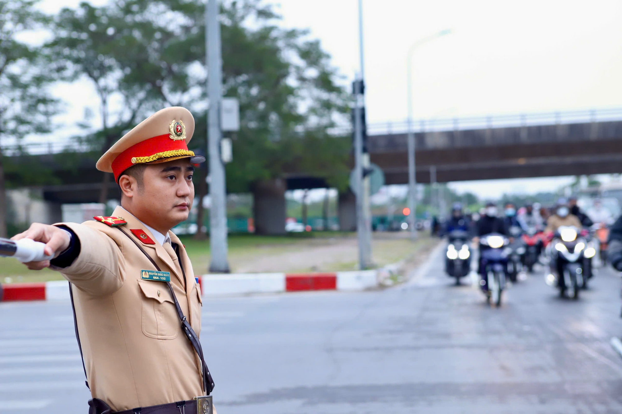 Công an Hà Nội diễn tập phương án bảo vệ Đại hội XIV của Đảng - Ảnh 12.