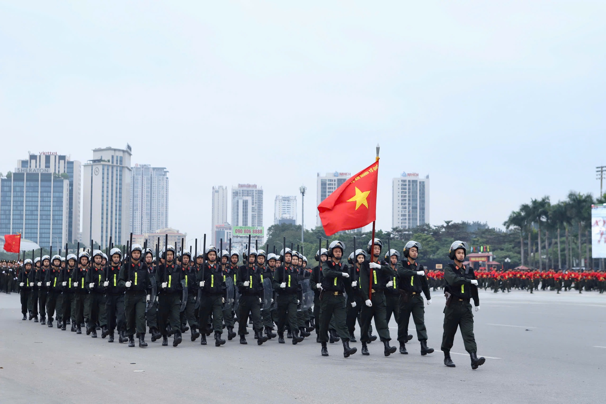 Công an Hà Nội diễn tập phương án bảo vệ Đại hội XIV của Đảng - Ảnh 4.