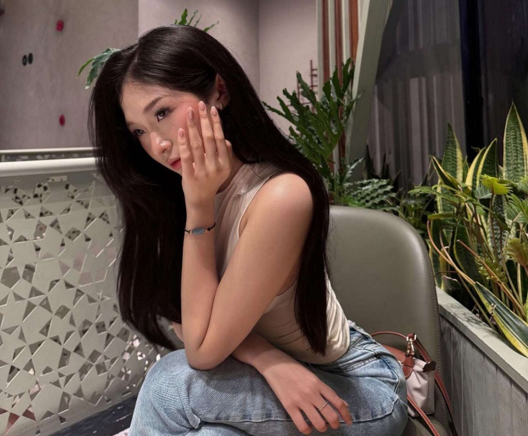 Lan truyền loạt ảnh thủ môn hotboy U23 Việt Nam Trần Trung Kiên tình tứ bên bạn gái tin đồn, visual "đàng gái" gây sốt - Ảnh 7. Lan truyền loạt ảnh thủ môn hotboy U23 Việt Nam Trần Trung Kiên tình tứ bên bạn gái tin đồn, visual "đàng gái" gây sốt - Ảnh 7.