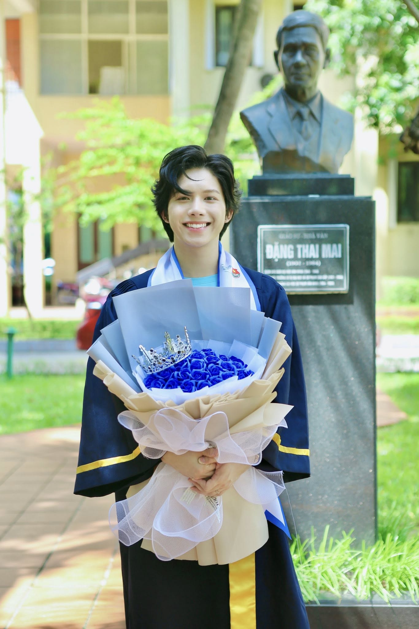 Cho&aacute;ng: 1 &Aacute; vương qu&ecirc; Nghệ An x&aacute;c nhận chuyển giới, kh&oacute;c khi nh&igrave;n v&agrave;o gương sau 3 lần phẫu thuật- Ảnh 6.