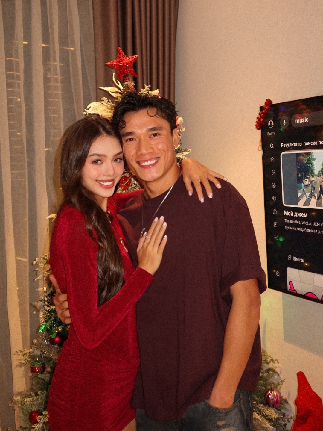 H&ocirc;n nh&acirc;n của thủ m&ocirc;n quốc d&acirc;n B&ugrave;i Tiến Dũng b&ecirc;n vợ mẫu T&acirc;y 4 năm sau đ&aacute;m cưới b&iacute; mật- Ảnh 7.