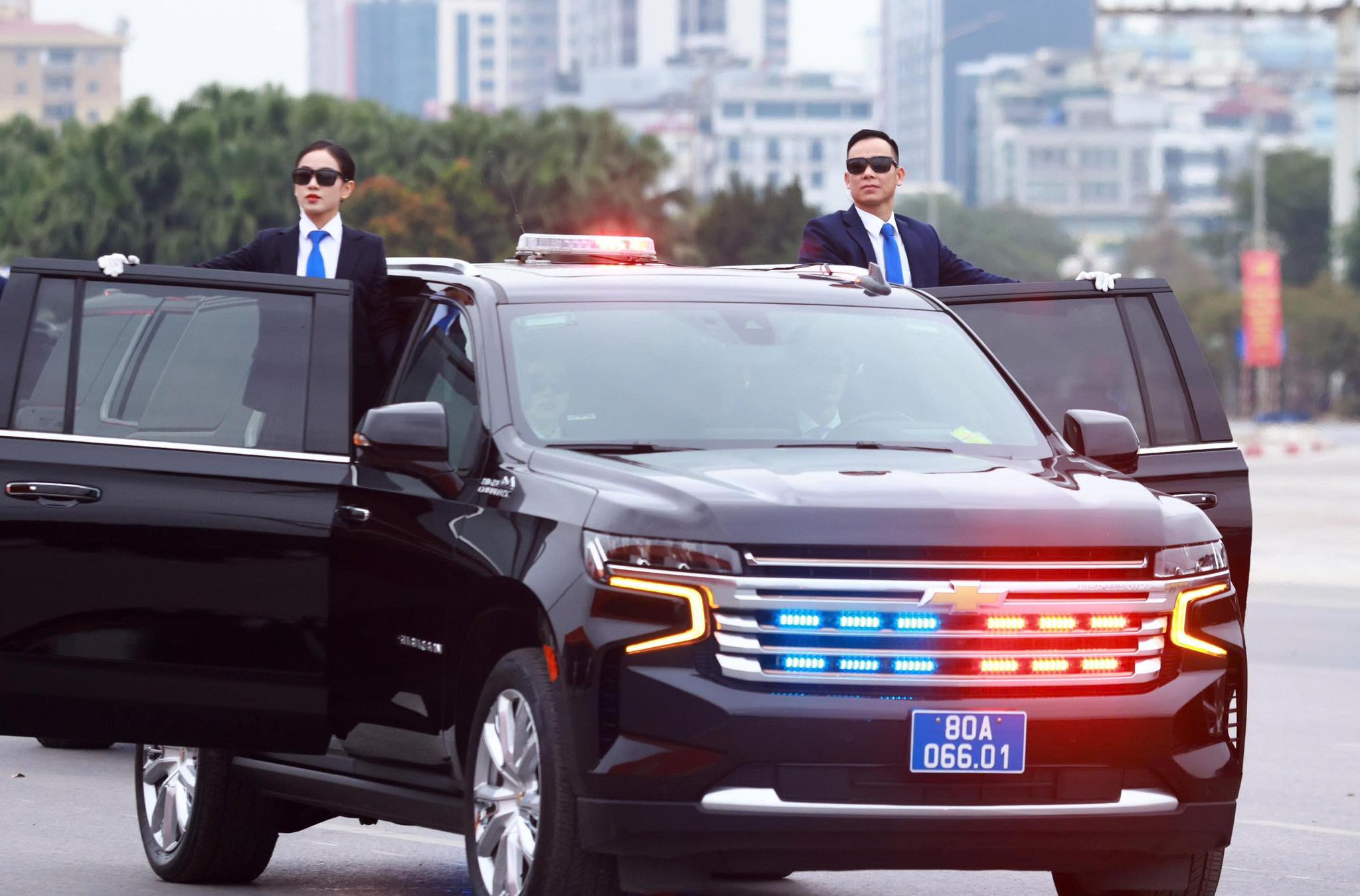 Lực lượng cảnh sát tinh nhuệ và dàn khí tài hiện đại diễn tập bảo vệ Đại hội XIV của Đảng - Ảnh 7.