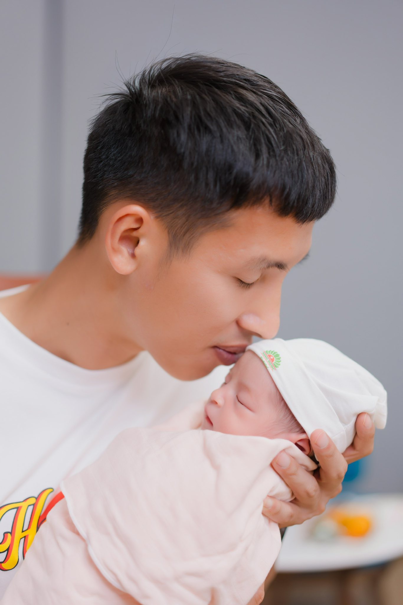 Tuyển thủ Việt Nam mở m&agrave;n 2026 mỹ m&atilde;n: X&acirc;y biệt thự mấy chục tỷ, đ&oacute;n con g&aacute;i cưng ch&agrave;o đời- Ảnh 4.