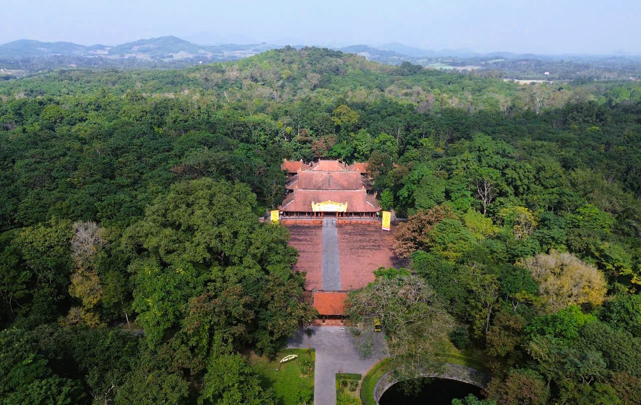 Lỗ hổng thuyết minh di tích tại Lam Kinh và bài học cho ngành du lịch Việt Nam - Ảnh 1. Lỗ hổng thuyết minh di tích tại Lam Kinh và bài học cho ngành du lịch Việt Nam - Ảnh 1.