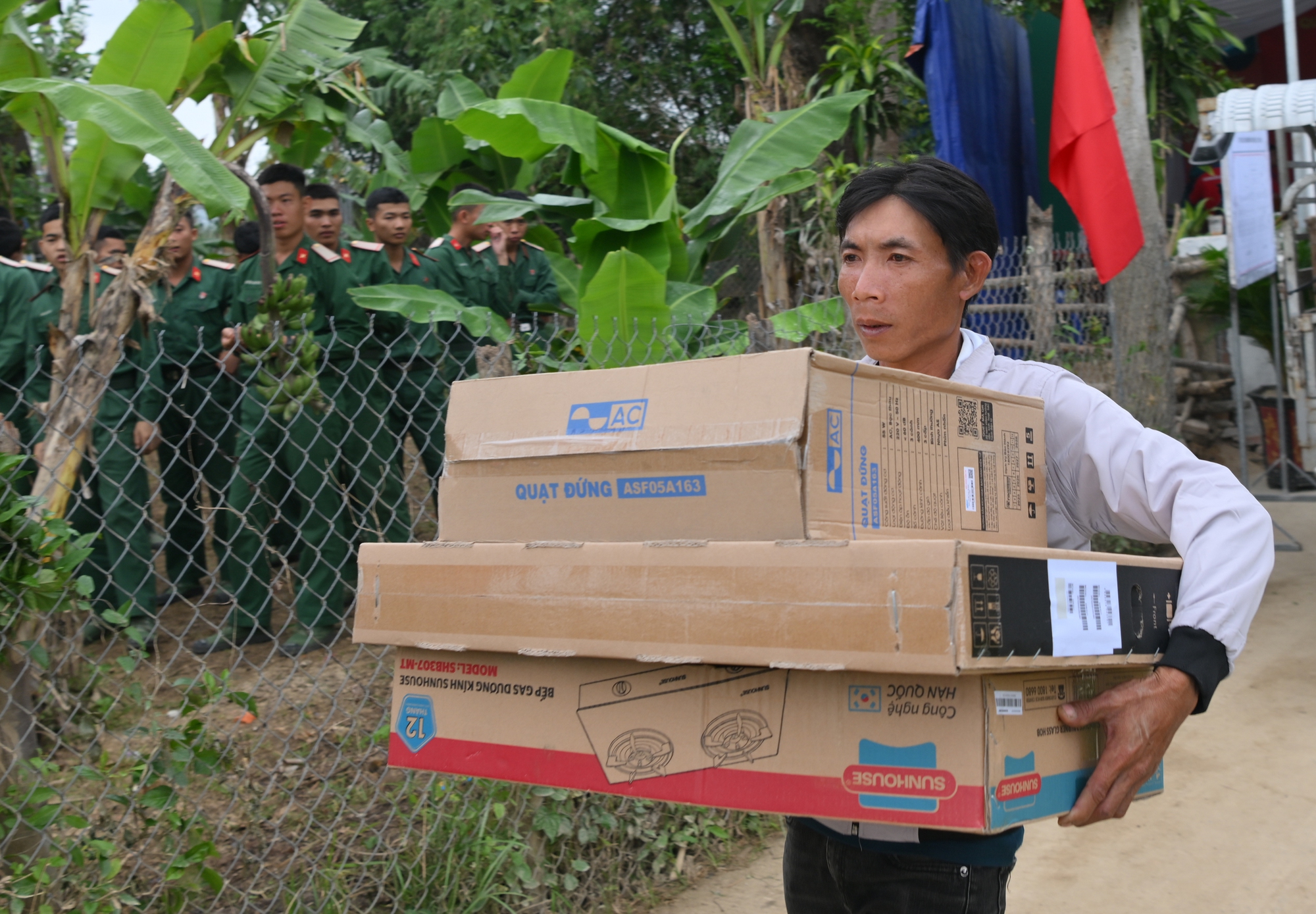 - Ảnh 6. - Ảnh 6.