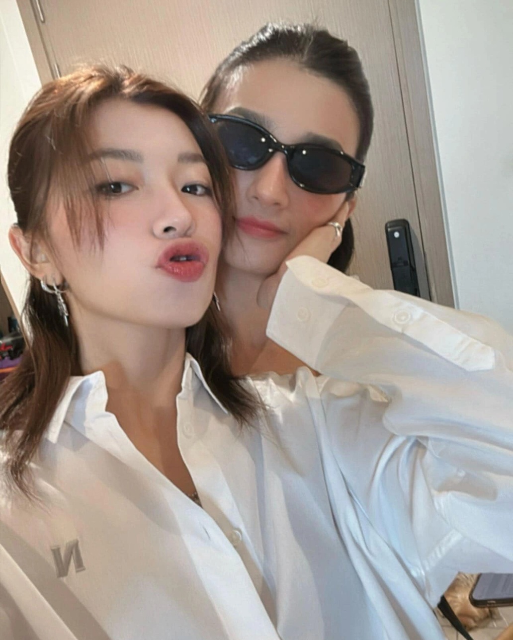 Loạt ảnh tình tứ của diễn viên Kim Tuyến và bạn gái tin đồn- Ảnh 4.