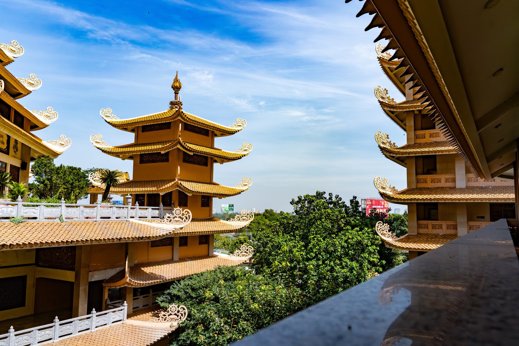 10 địa điểm chụp ảnh Tết miễn phí đang gây bão tại TP.HCM, vừa cổ kính lại đẹp tựa phim trường- Ảnh 11. 10 địa điểm chụp ảnh Tết miễn phí đang gây bão tại TP.HCM, vừa cổ kính lại đẹp tựa phim trường- Ảnh 11.