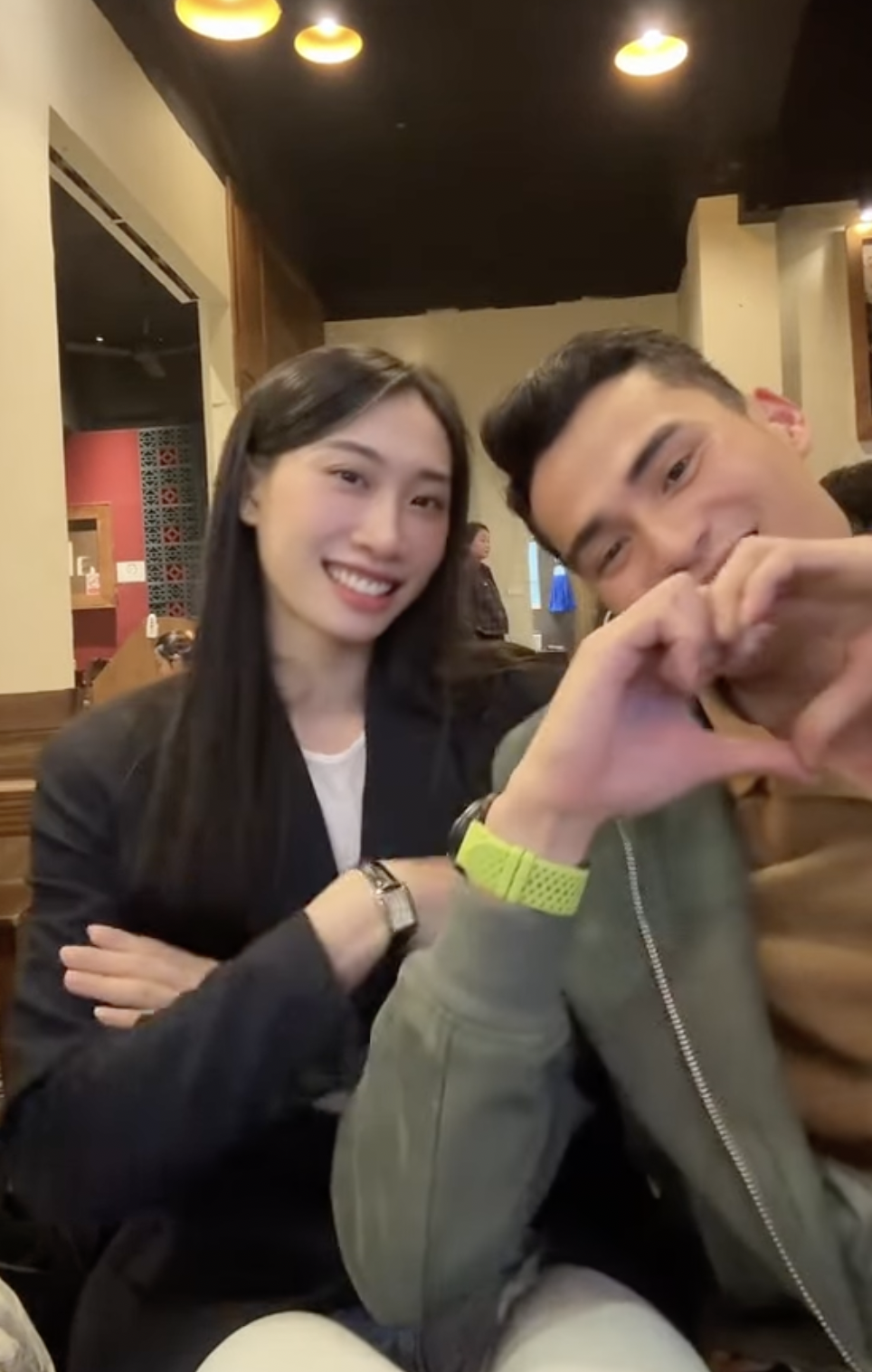 “Đóa hồng” làng bóng chuyền chuẩn bị lên xe hoa cùng ngôi sao điền kinh Quách Công Lịch là ai?- Ảnh 1.