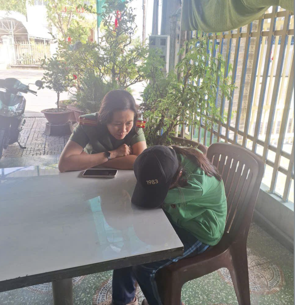 Cứu sống bé gái 13 tuổi định nhảy cầu tại Cần Thơ nhờ sự can thiệp kịp thời - Ảnh 1.