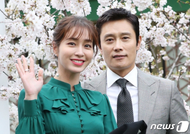 - Ảnh 4. - Ảnh 4.