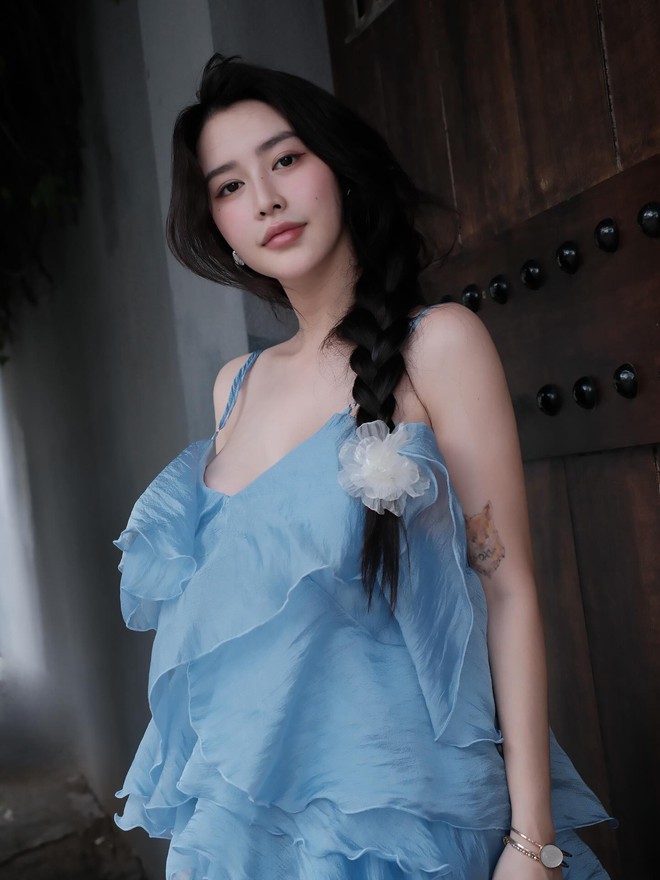 Ph&oacute; chủ tịch đ&oacute;n con đầu l&ograve;ng với Quy&ecirc;n Qui l&agrave; ai?- Ảnh 7.