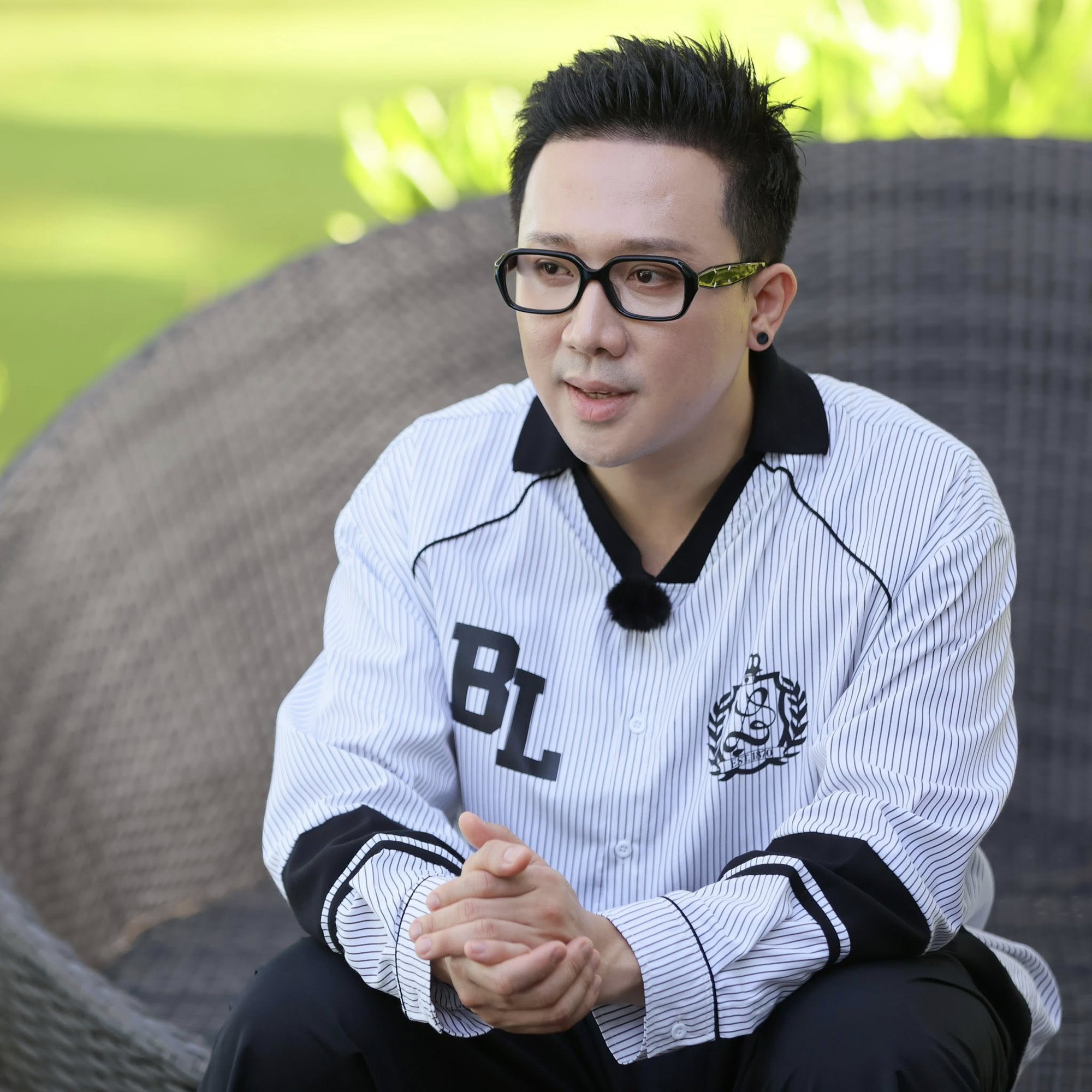 Team qua đường bắt gặp Trấn Th&agrave;nh giữa đ&ecirc;m, h&agrave;nh động đặc biệt g&acirc;y b&agrave;n t&aacute;n khắp c&otilde;i mạng- Ảnh 5.