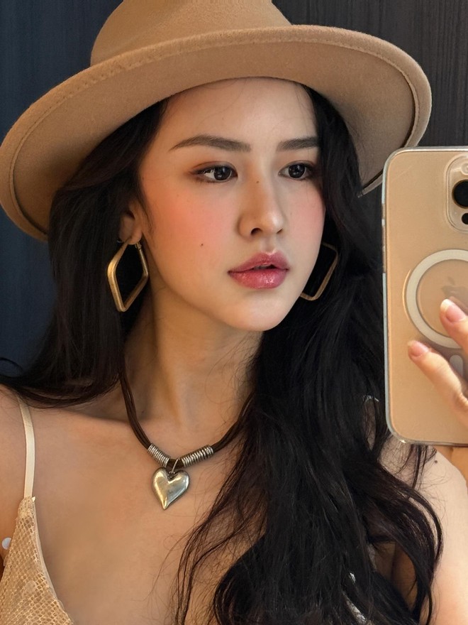 Ph&oacute; chủ tịch đ&oacute;n con đầu l&ograve;ng với Quy&ecirc;n Qui l&agrave; ai?- Ảnh 9.