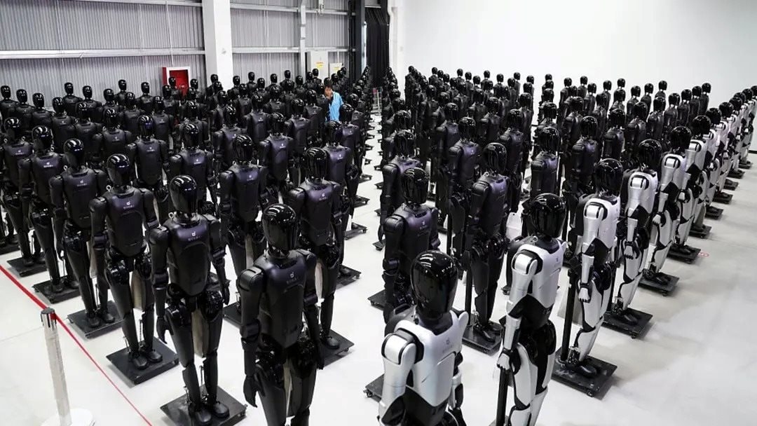 Nghịch l&yacute; c&ocirc;ng nghệ: Triển l&atilde;m CES 2026 v&agrave; Sự thống trị của robot nh&acirc;n h&igrave;nh Trung Quốc - Ảnh 2.