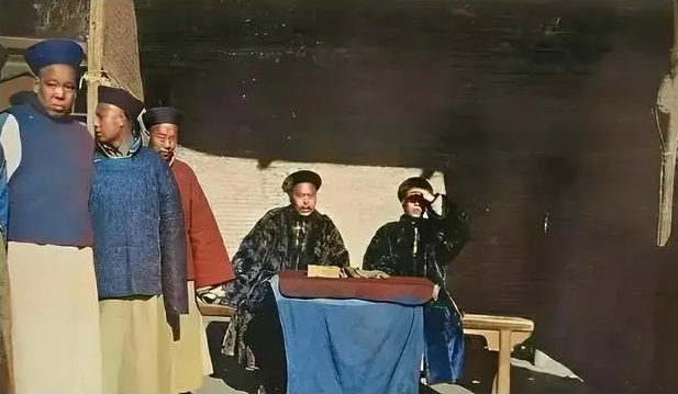 14 bức ảnh hiếm chụp Trung Quốc thời cuối nh&agrave; Thanh kh&aacute;c ho&agrave;n to&agrave;n phim ảnh khiến nhiều người ngỡ ng&agrave;ng - Ảnh 11.