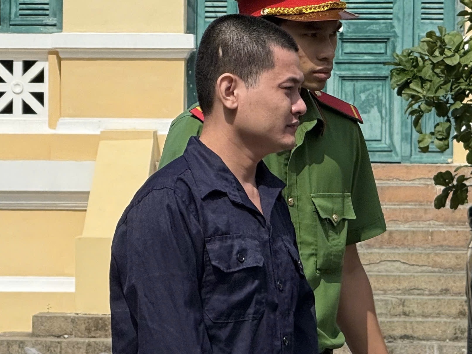 Dương Văn Hiền nhận án 12 năm tù trong vụ án Hiếu Rồng gây chấn động - Ảnh 1. Dương Văn Hiền nhận án 12 năm tù trong vụ án Hiếu Rồng gây chấn động - Ảnh 1.