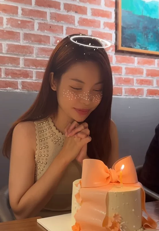 Em gái 2K1 của Đỗ Mỹ Linh, nhan sắc cỡ nào mà dân mạng xúi thi Hoa hậu?- Ảnh 6. Em gái 2K1 của Đỗ Mỹ Linh, nhan sắc cỡ nào mà dân mạng xúi thi Hoa hậu?- Ảnh 6.