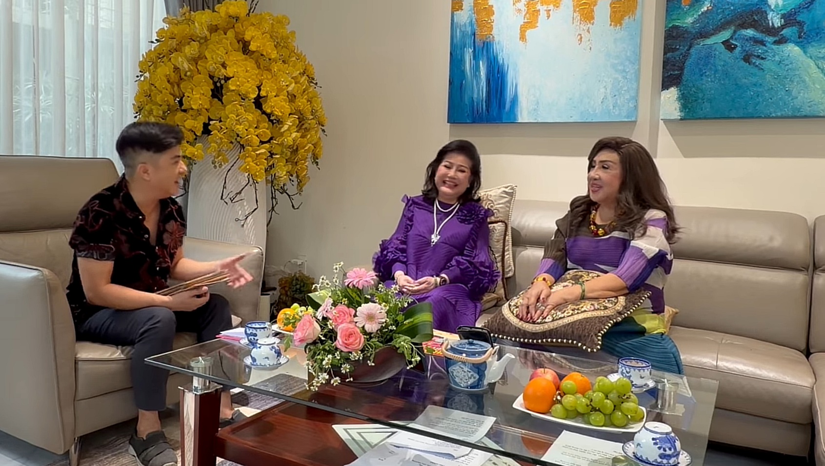 Nữ nghệ sĩ n&oacute;i về vụ hủy show ở Việt Nam năm 2023: "Chồng mất n&ecirc;n t&ocirc;i kh&ocirc;ng đi đ&acirc;u được" - Ảnh 1.