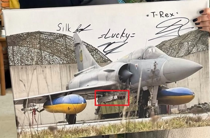 Mirage 2000 v&agrave; t&ecirc;n lửa MICA: Cuộc chiến kh&ocirc;ng đối kh&ocirc;ng mới tại Ukraine - Ảnh 1.