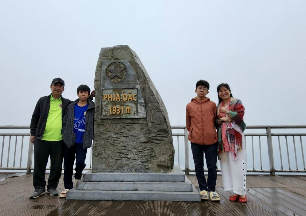 Ngoài Fansipan, Mẫu Sơn, nơi này cũng có băng giá dày đặc: Độ cao gần 2000m, cách Hà Nội hơn 200km - Ảnh 11.