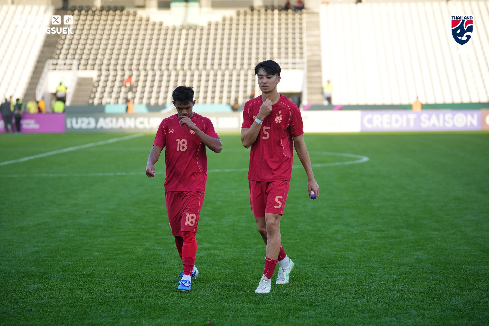 Thua ngược sau tấm thẻ đỏ tai hại, U23 Th&aacute;i Lan dễ bị loại sớm tại giải ch&acirc;u &Aacute; - Ảnh 2.