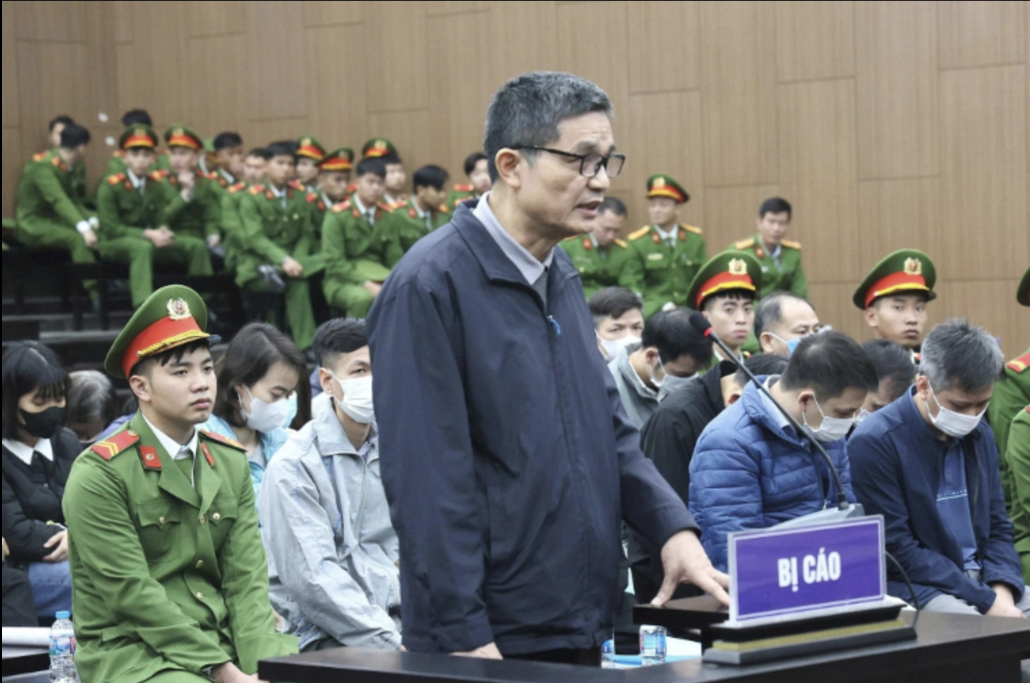 Cựu Cục trưởng Nguyễn Thanh Phong bị đề nghị 20 năm t&ugrave; v&igrave; nhận hối lộ - Ảnh 1.