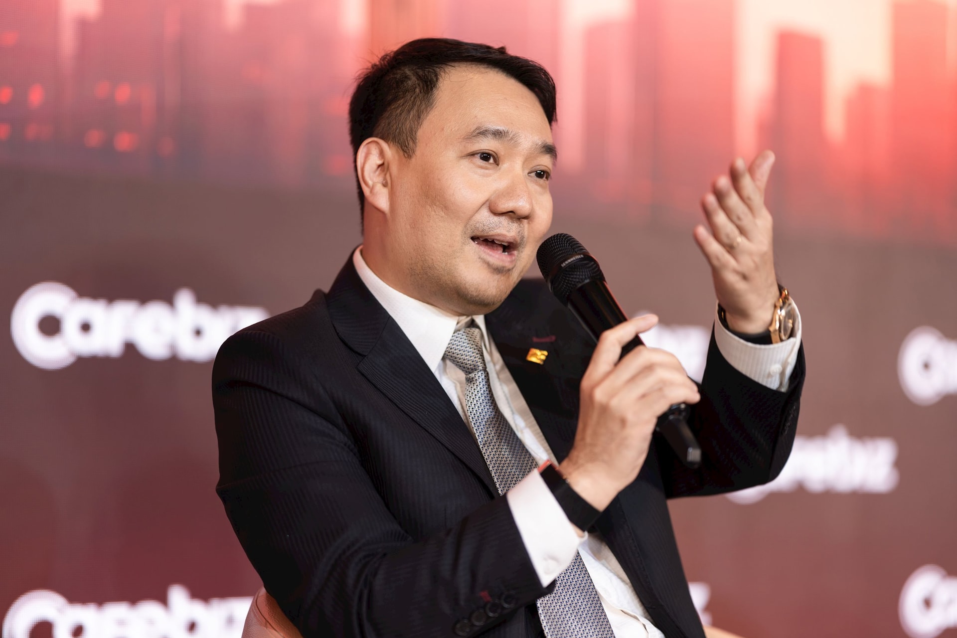 Tổng gi&aacute;m đốc PNJ v&agrave; OCB tranh luận 1 vấn đề quyết định th&agrave;nh bại của DN, CEO người &Ecirc; Đ&ecirc; trả lời bất ngờ