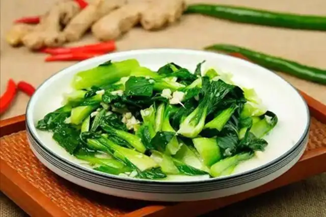 Ng&agrave;y c&agrave;ng nhiều người bị đột quỵ, b&aacute;c sĩ khuy&ecirc;n: Tuổi n&agrave;o trước khi ngủ cũng phải tr&aacute;nh 5 việc n&agrave;y- Ảnh 2.