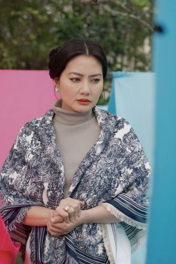 Nhan sắc kh&oacute; tin của kiều nữ Vbiz 35 tuổi viết di ch&uacute;c, 39 tuổi giải nghệ - Ảnh 6.