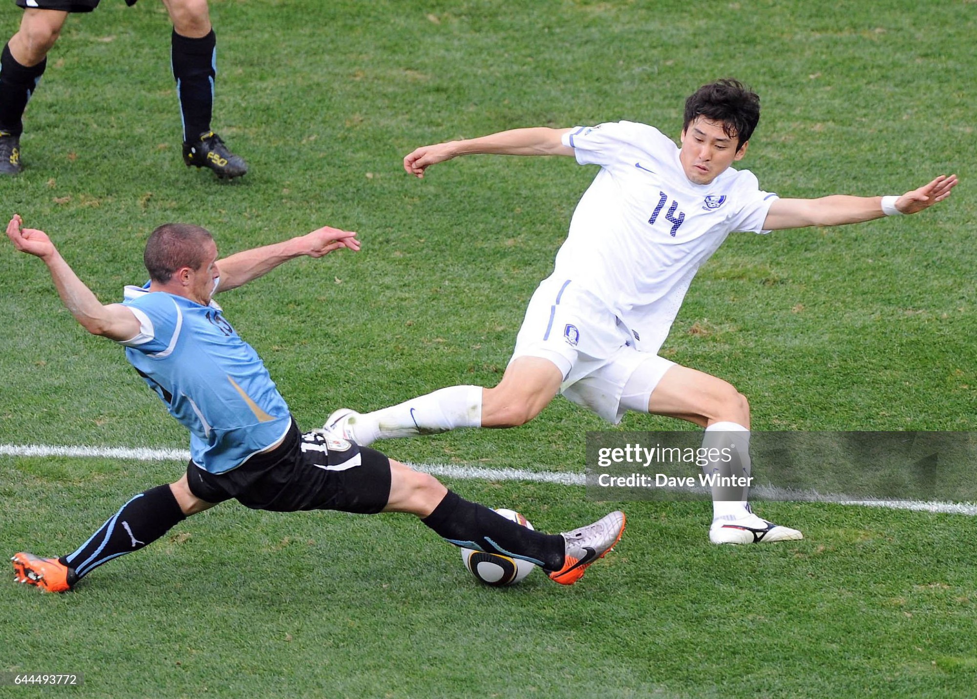 Chân dung "phù thuỷ" giúp U23 Việt Nam "đáng gờm" ở U23 châu Á: Profile xịn xò, từng là mỹ nam sân cỏ World Cup - Ảnh 9.