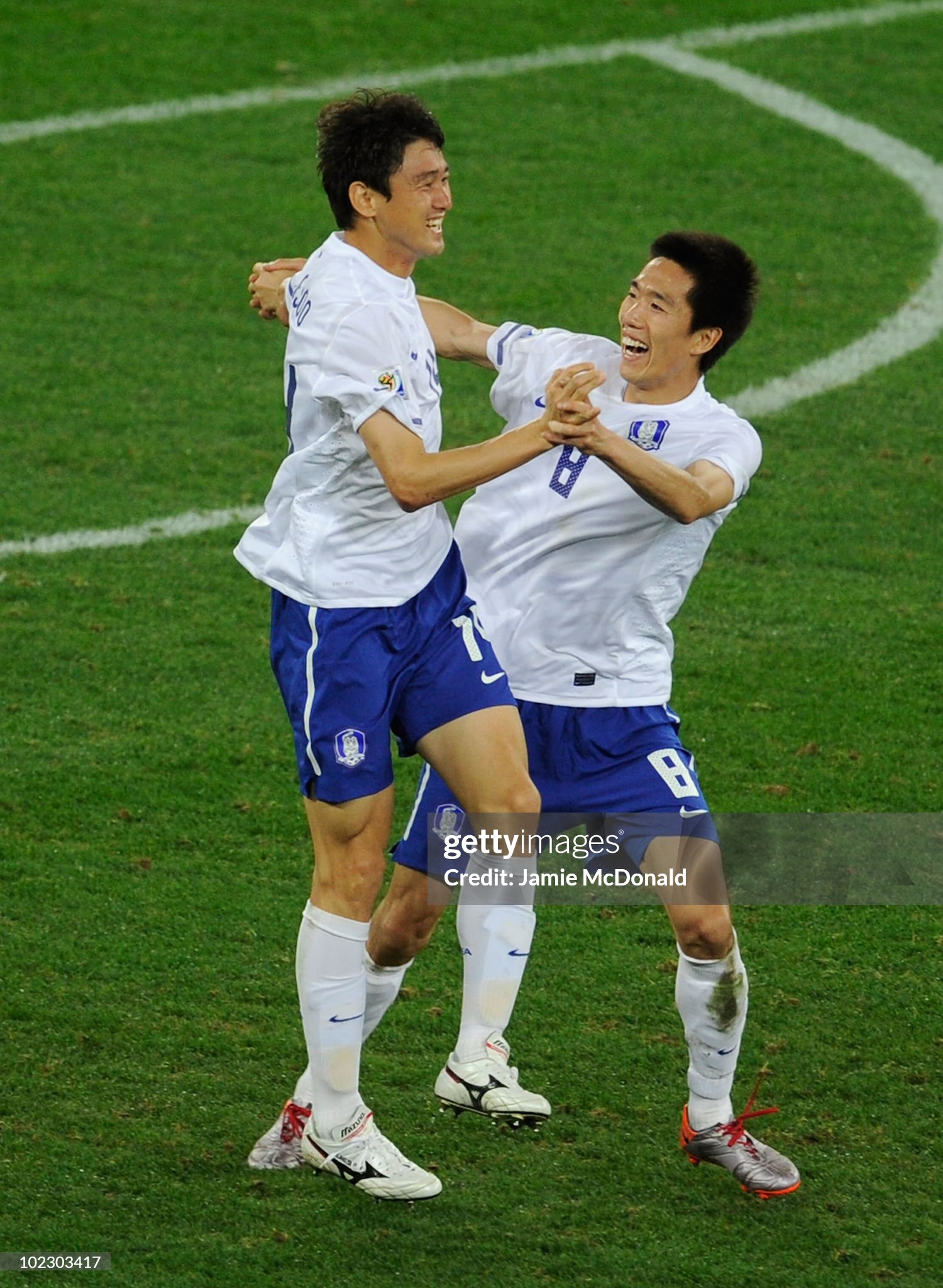 Chân dung "phù thuỷ" giúp U23 Việt Nam "đáng gờm" ở U23 châu Á: Profile xịn xò, từng là mỹ nam sân cỏ World Cup - Ảnh 13.