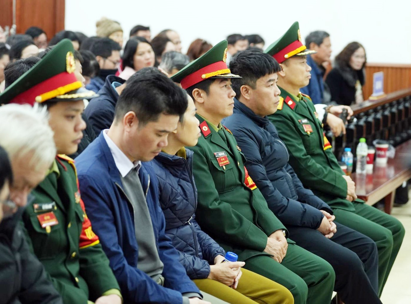 Chủ tịch Ph&uacute;c Sơn bật kh&oacute;c tại t&ograve;a: Khẳng định bảo vệ quyền lợi kh&aacute;ch h&agrave;ng - Ảnh 1.