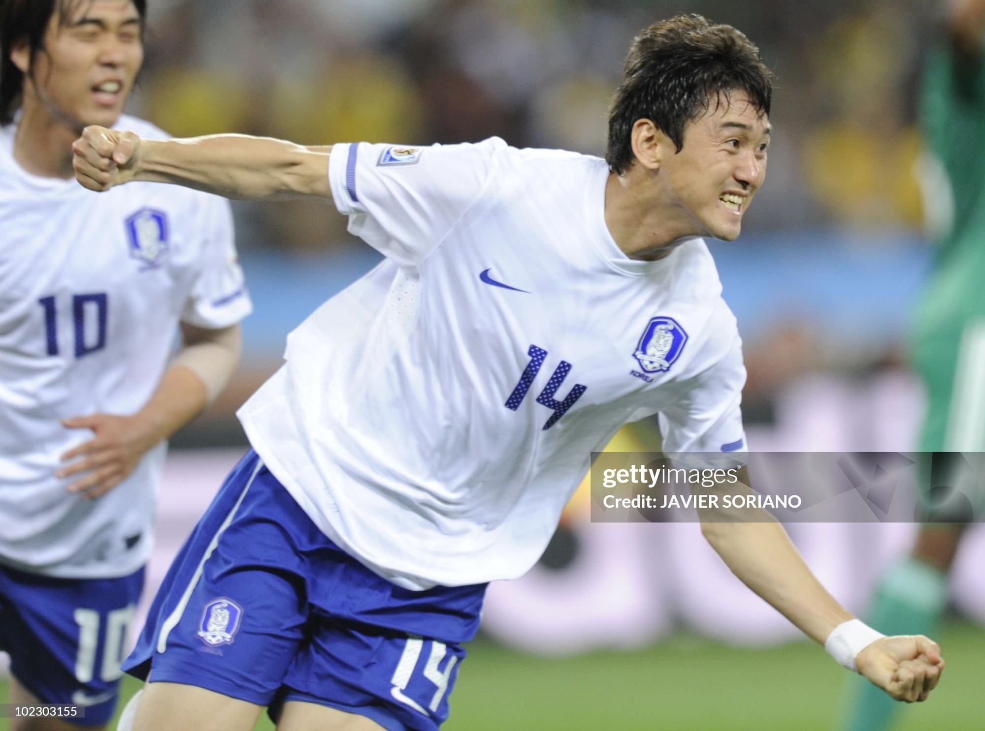 Chân dung "phù thuỷ" giúp U23 Việt Nam "đáng gờm" ở U23 châu Á: Profile xịn xò, từng là mỹ nam sân cỏ World Cup - Ảnh 8.