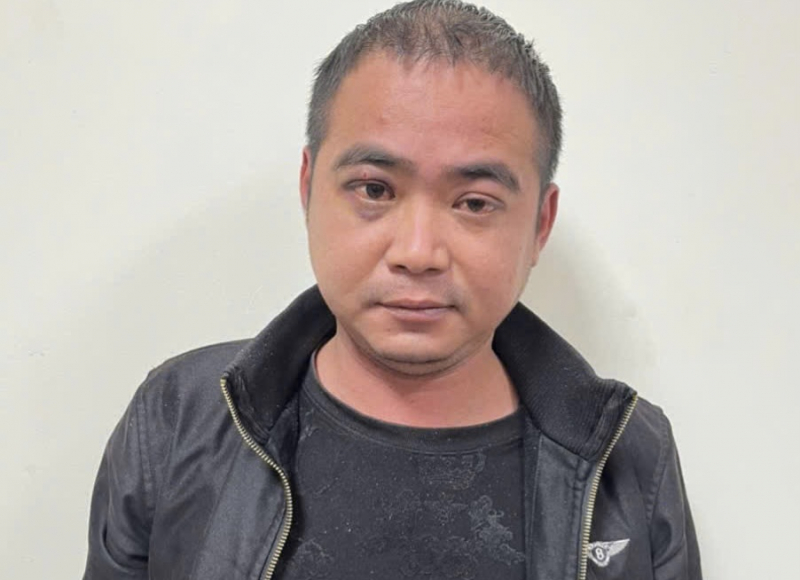 Nguy&ecirc;n nh&acirc;n chồng d&ugrave;ng dao truy s&aacute;t vợ v&agrave; con g&aacute;i tại qu&aacute;n cắt t&oacute;c - Ảnh 1.