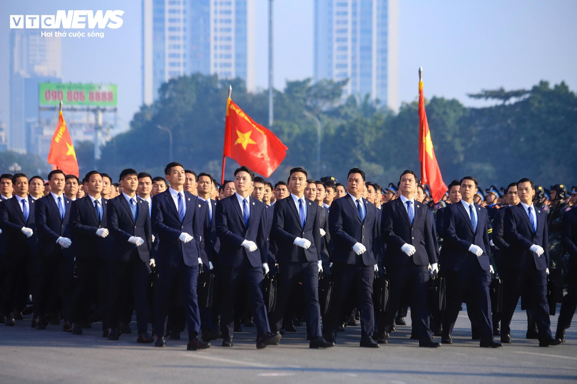 H&agrave;ng ngh&igrave;n cảnh s&aacute;t v&agrave; kh&iacute; t&agrave;i hiện đại bảo vệ Đại hội XIV của Đảng - Ảnh 10.