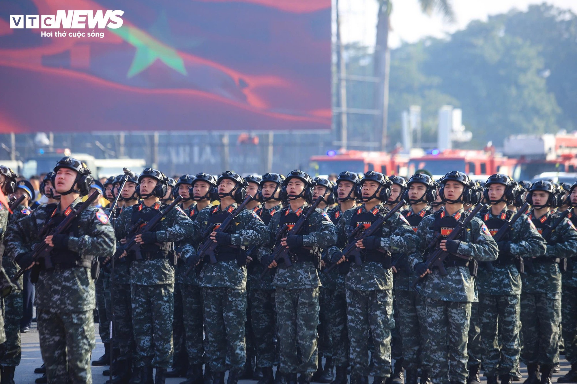 H&agrave;ng ngh&igrave;n cảnh s&aacute;t v&agrave; kh&iacute; t&agrave;i hiện đại bảo vệ Đại hội XIV của Đảng - Ảnh 4.
