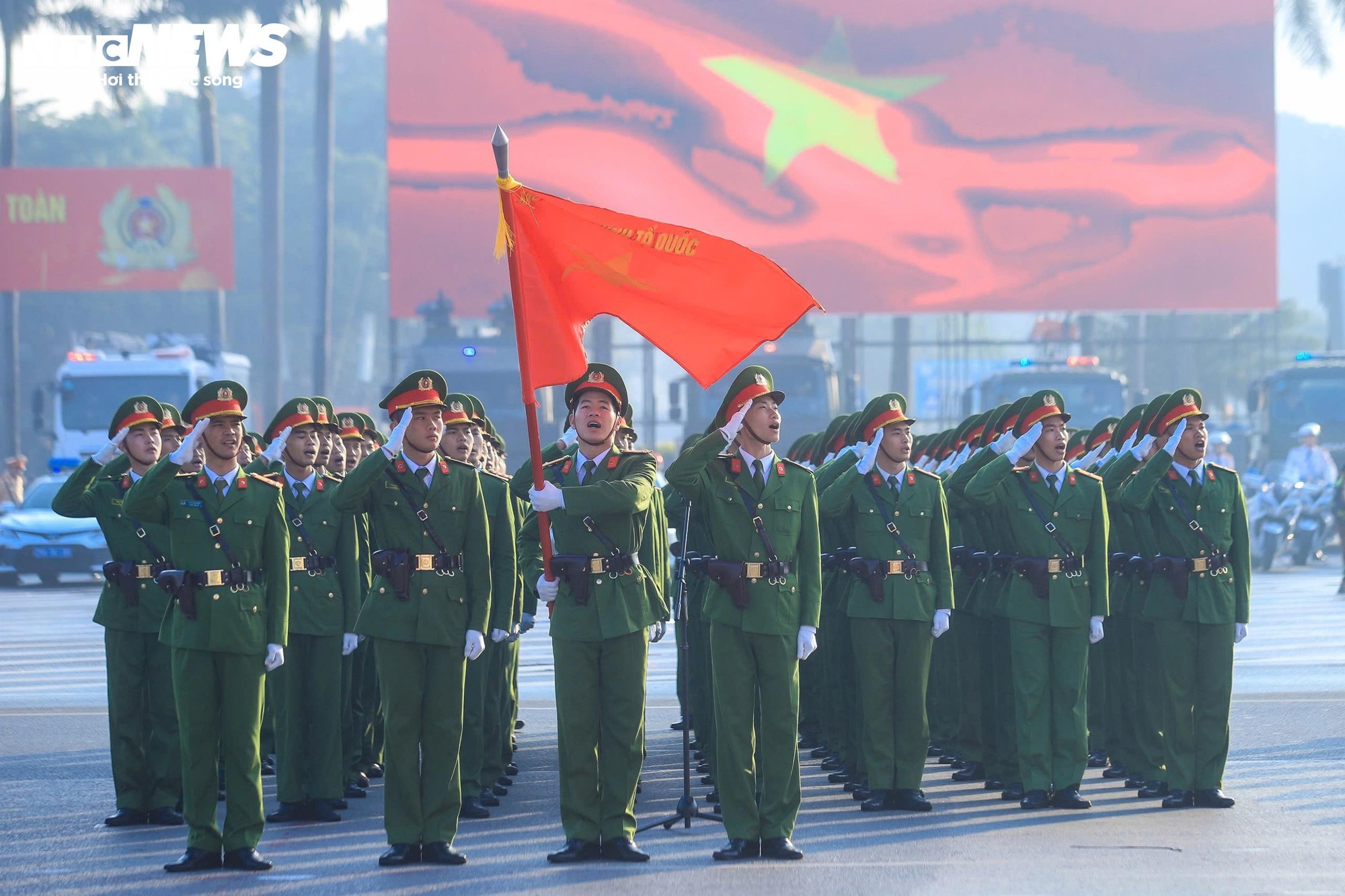 H&agrave;ng ngh&igrave;n cảnh s&aacute;t v&agrave; kh&iacute; t&agrave;i hiện đại bảo vệ Đại hội XIV của Đảng - Ảnh 7.