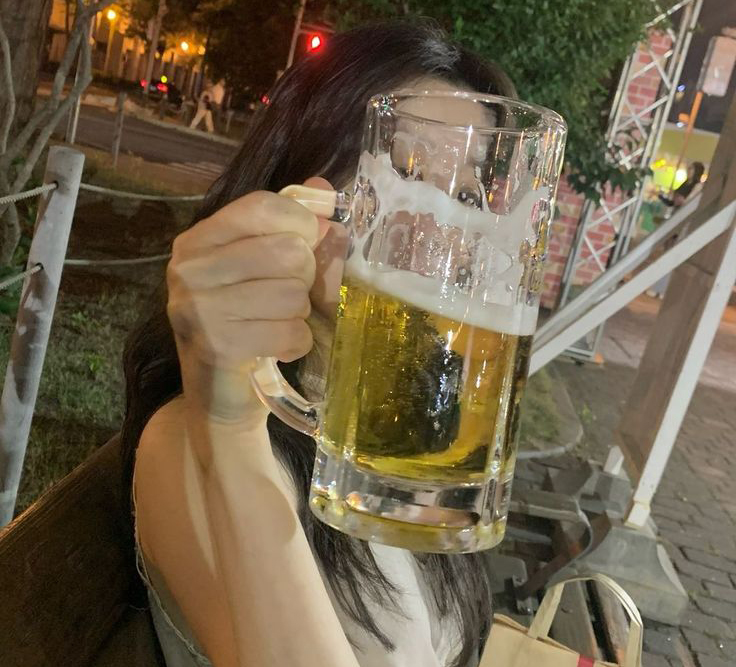 Nhiều người đang v&ocirc; thức bổ sung 1 "chất v&agrave;ng" cho xương khớp bằng đồ uống n&agrave;y m&agrave; kh&ocirc;ng hay: KH&Ocirc;NG PHẢI CANXI- Ảnh 2.