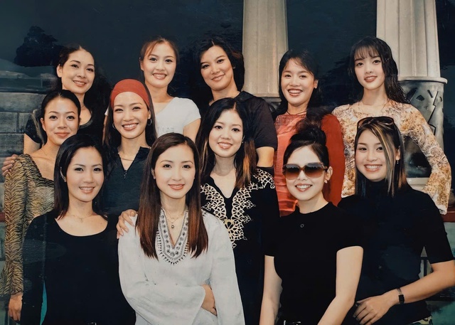 12 tuyệt sắc giai nhân đẹp nhất Việt Nam chung khung hình, cả trăm năm nữa chưa chắc tìm ra đối thủ- Ảnh 1.