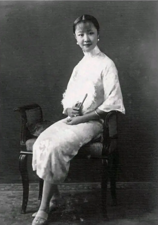 Ảnh hiếm cuối nhà Thanh: Tuyển tú vào hoàng cung không như phim, thiếu nữ miền Nam gây chú ý - Ảnh 1.