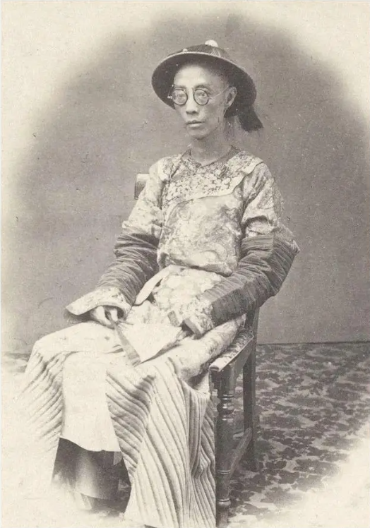 Ảnh hiếm cuối nhà Thanh: Tuyển tú vào hoàng cung không như phim, thiếu nữ miền Nam gây chú ý - Ảnh 8.