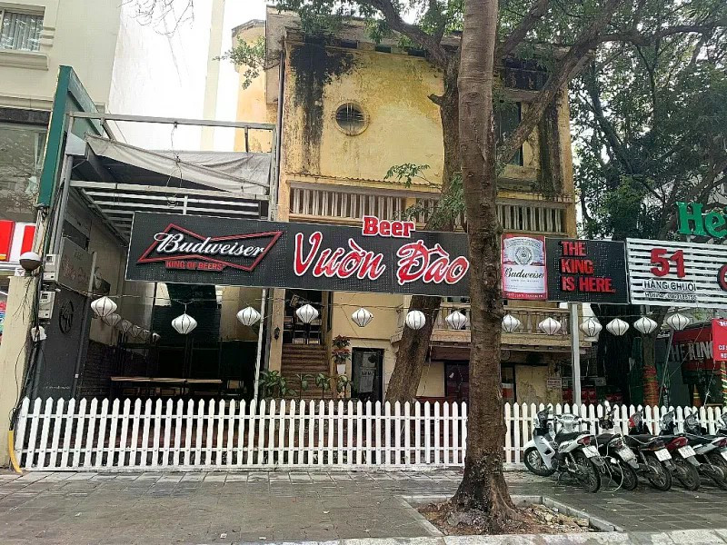 Biệt thự cổ H&agrave; Nội bị ph&aacute; dỡ x&acirc;y cao ốc g&acirc;y b&atilde;o dư luận - Ảnh 3.