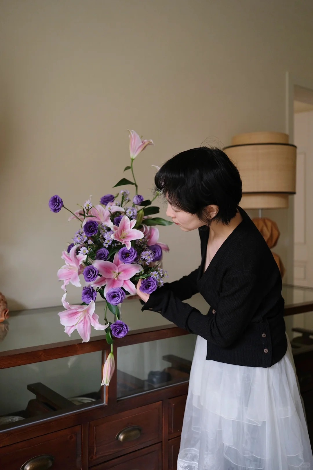 Tranh c&atilde;i về hoa Ly ng&agrave;y Tết: N&ecirc;n chưng hay ki&ecirc;ng để mang t&agrave;i lộc? - Ảnh 9.