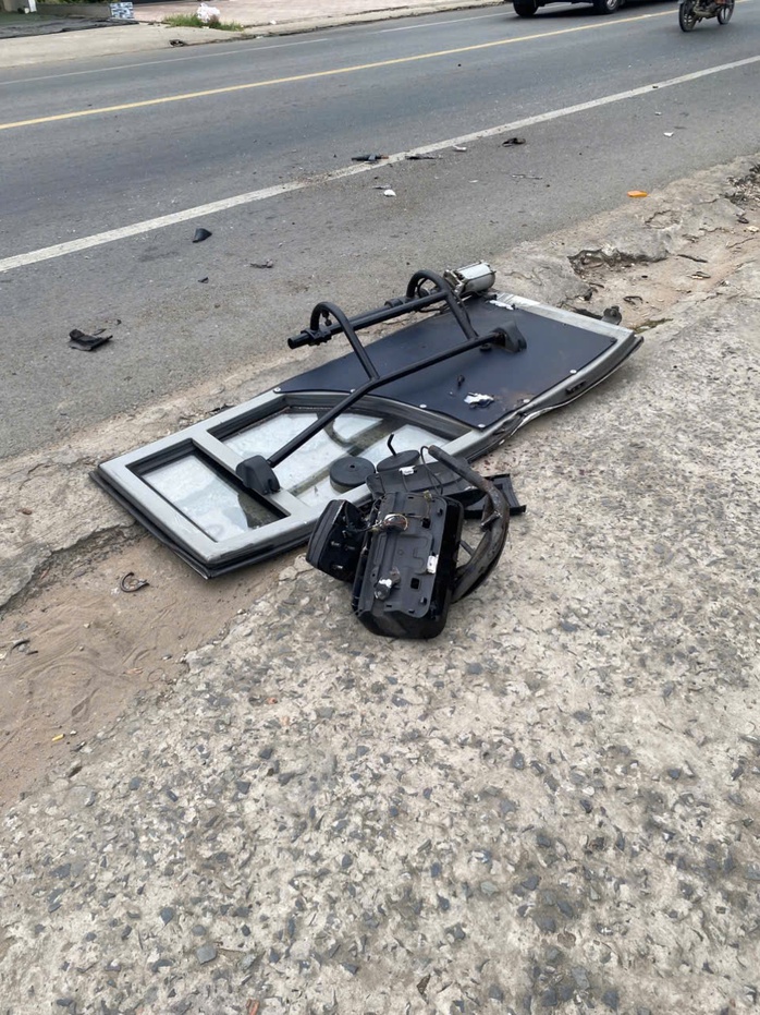 CLIP: Thêm 1 tài xế hãng xe Hùng Hiếu gây “bão” mạng xã hội - Ảnh 2.