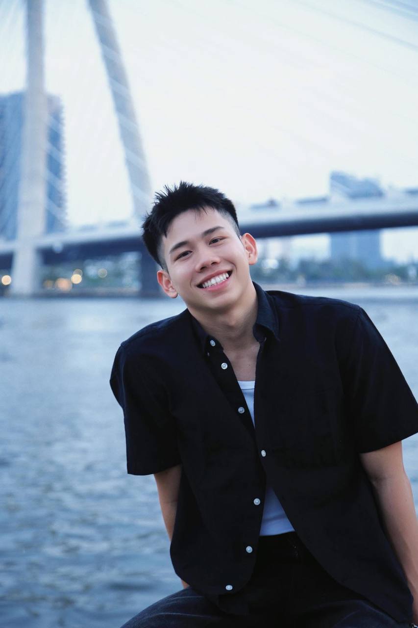 Trung úy QNCN Quang Thuấn - em trai Ánh Viên khoe visual chuẩn "nam thần" bơi lội thế hệ mới đón sinh nhật tuổi 20 - Ảnh 1. Trung úy QNCN Quang Thuấn - em trai Ánh Viên khoe visual chuẩn "nam thần" bơi lội thế hệ mới đón sinh nhật tuổi 20 - Ảnh 1.