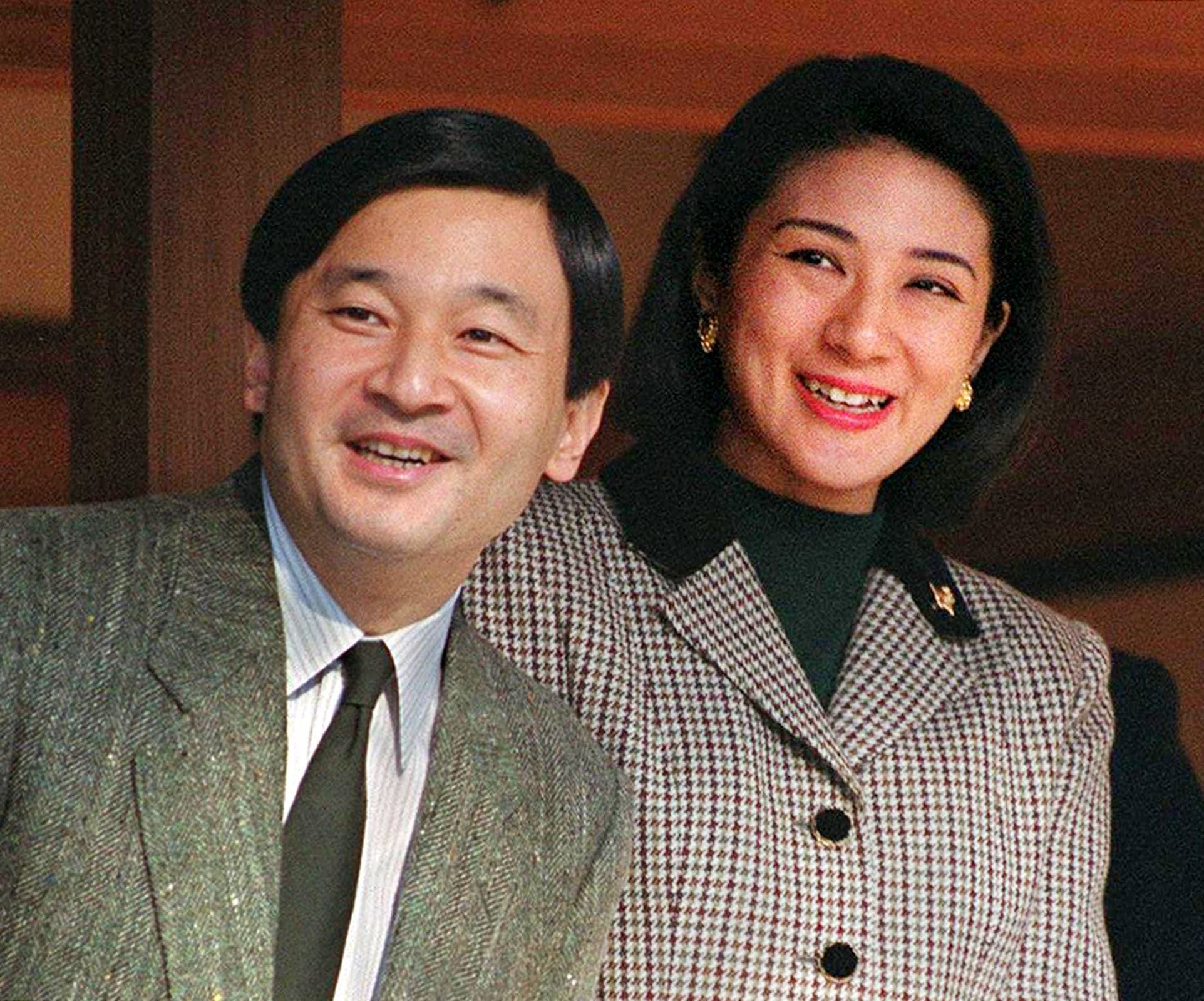 Câu chuyện tình yêu của Masako và Naruhito: Lời hứa bảo vệ đầy ý nghĩa - Ảnh 9. Câu chuyện tình yêu của Masako và Naruhito: Lời hứa bảo vệ đầy ý nghĩa - Ảnh 9.